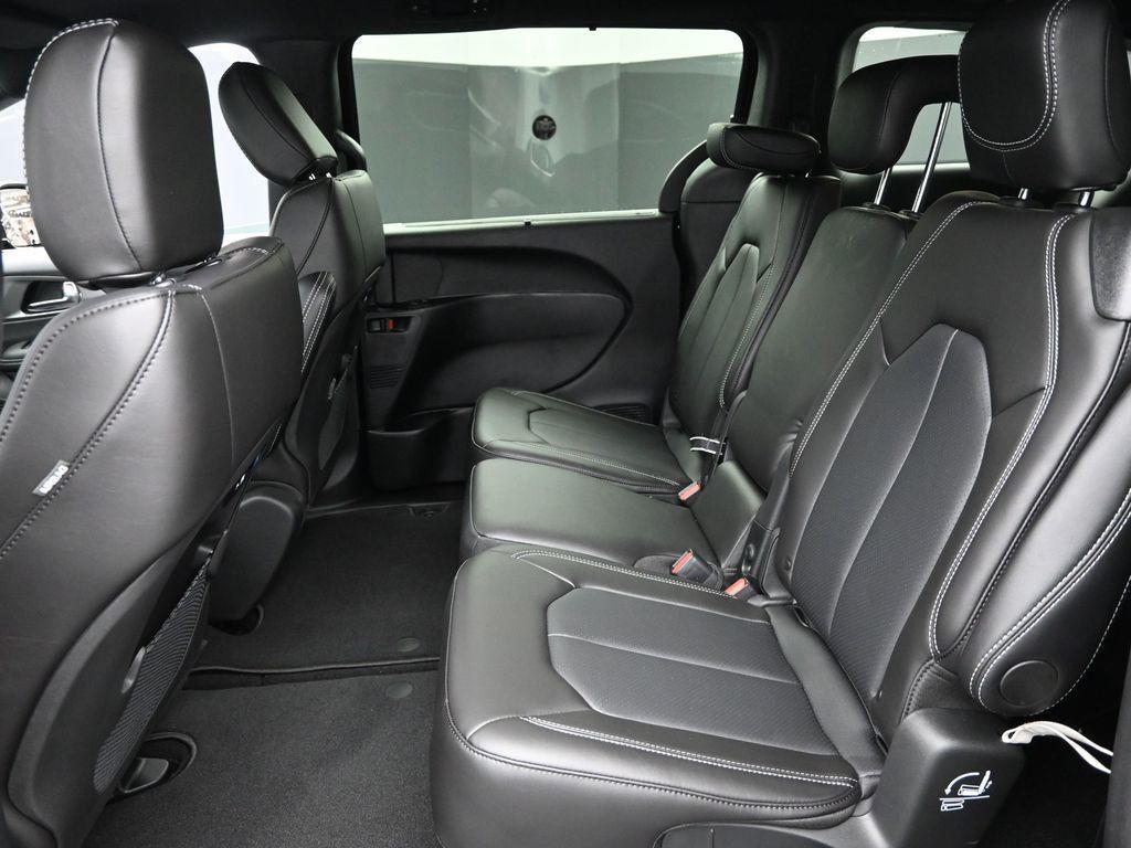 new 2026 Chrysler Pacifica car, priced at $45,435