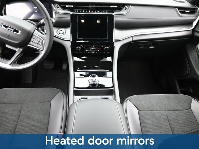 new 2025 Jeep Grand Cherokee car, priced at $40,210