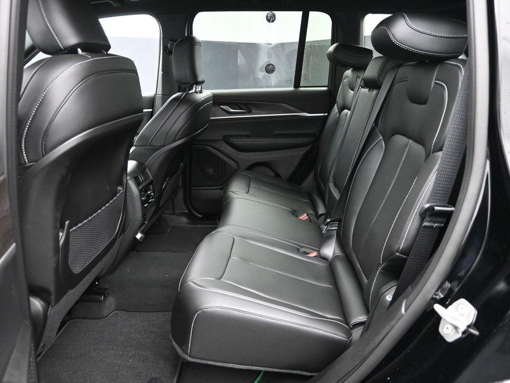 new 2025 Jeep Grand Cherokee car, priced at $46,485