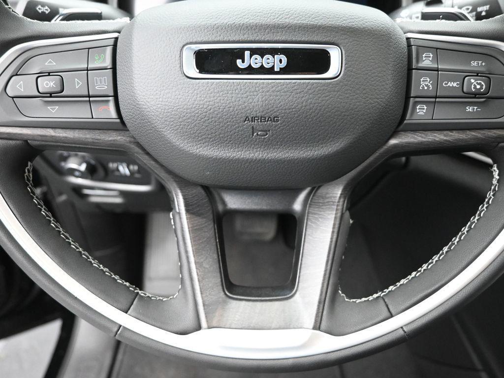 new 2025 Jeep Grand Cherokee car, priced at $46,485