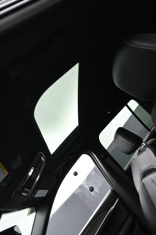 new 2025 Jeep Grand Cherokee car, priced at $46,485