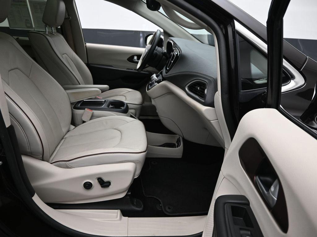 used 2017 Chrysler Pacifica car, priced at $15,089