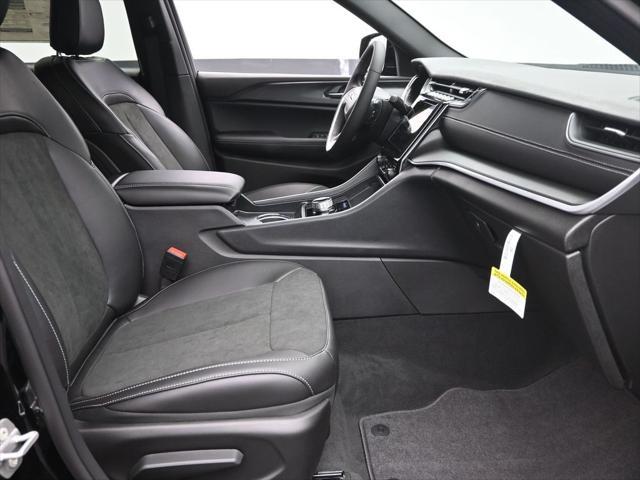 new 2025 Jeep Grand Cherokee L car, priced at $42,572