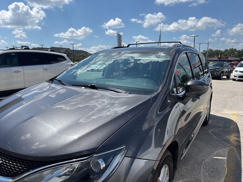 used 2020 Chrysler Pacifica car, priced at $14,500