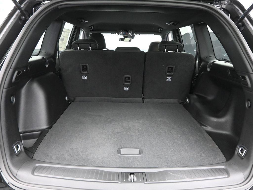new 2025 Jeep Grand Cherokee car, priced at $38,875