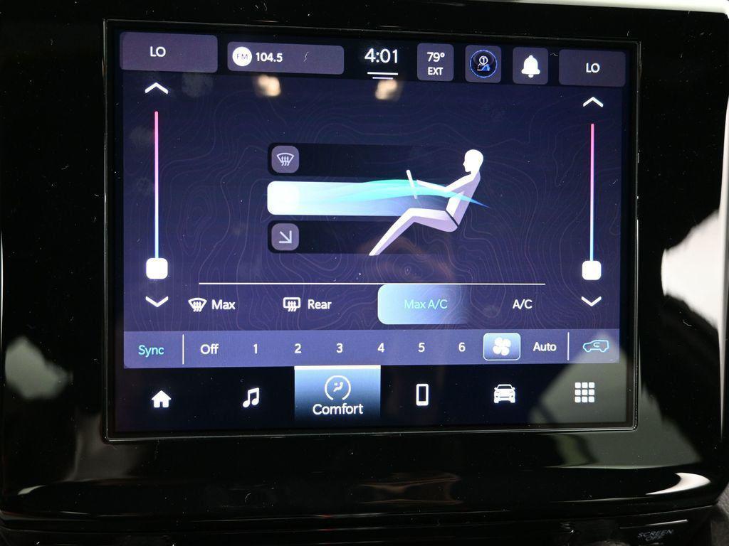 new 2025 Jeep Grand Cherokee car, priced at $38,875
