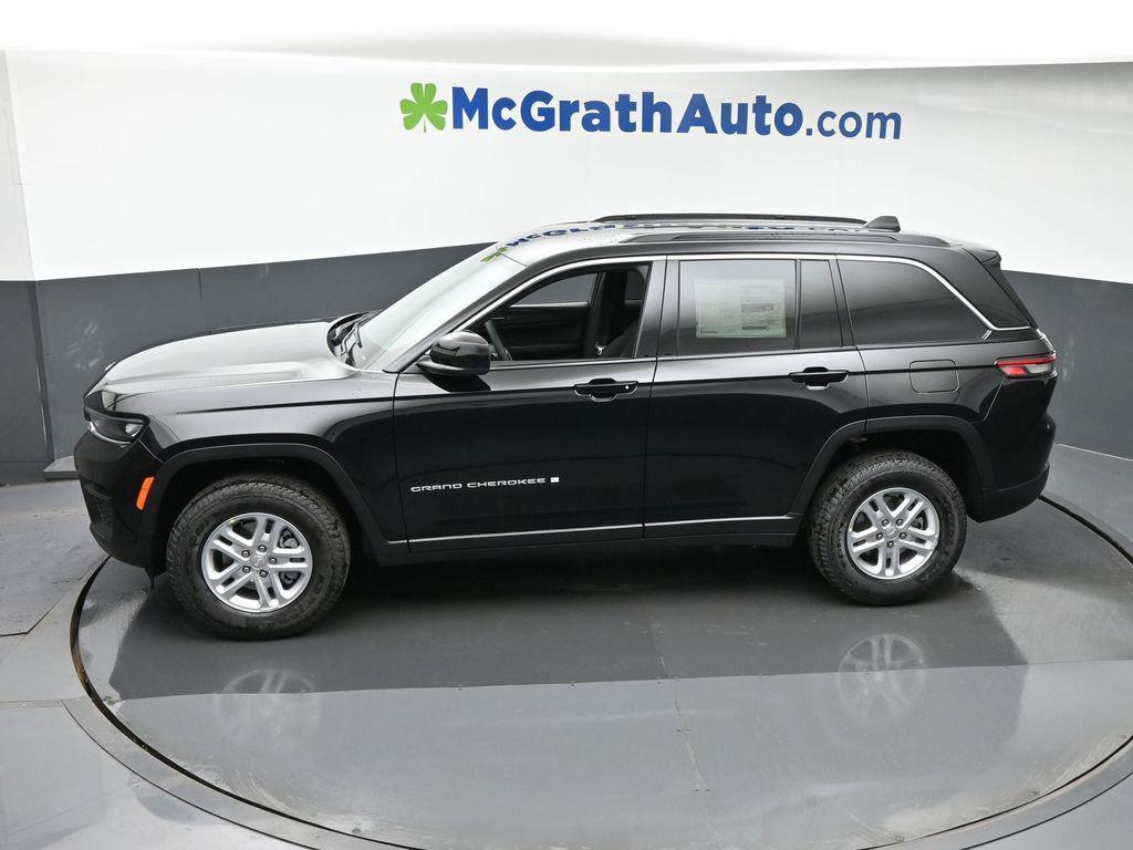 new 2025 Jeep Grand Cherokee car, priced at $38,875
