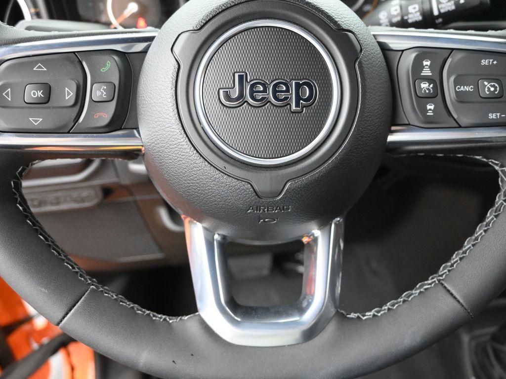 new 2025 Jeep Wrangler car, priced at $58,785