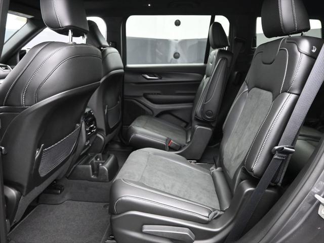 new 2025 Jeep Grand Cherokee L car, priced at $42,572