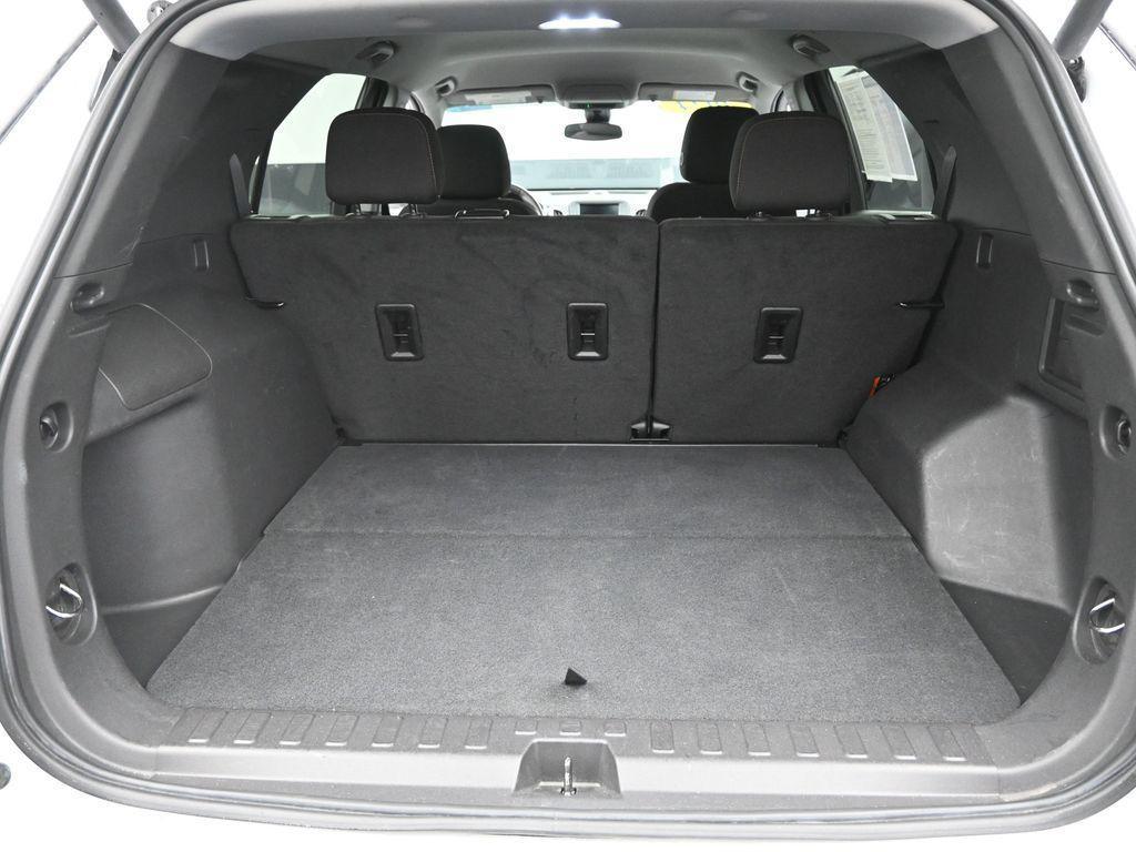 used 2024 Chevrolet Equinox car, priced at $22,894