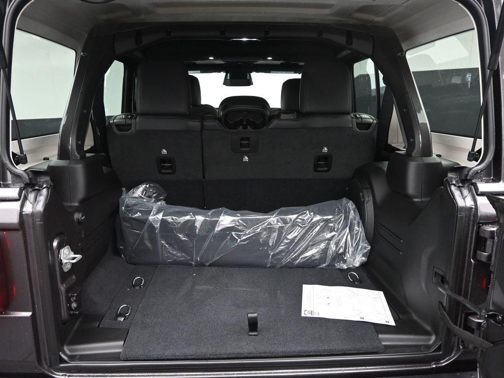 new 2025 Jeep Wrangler car, priced at $47,120