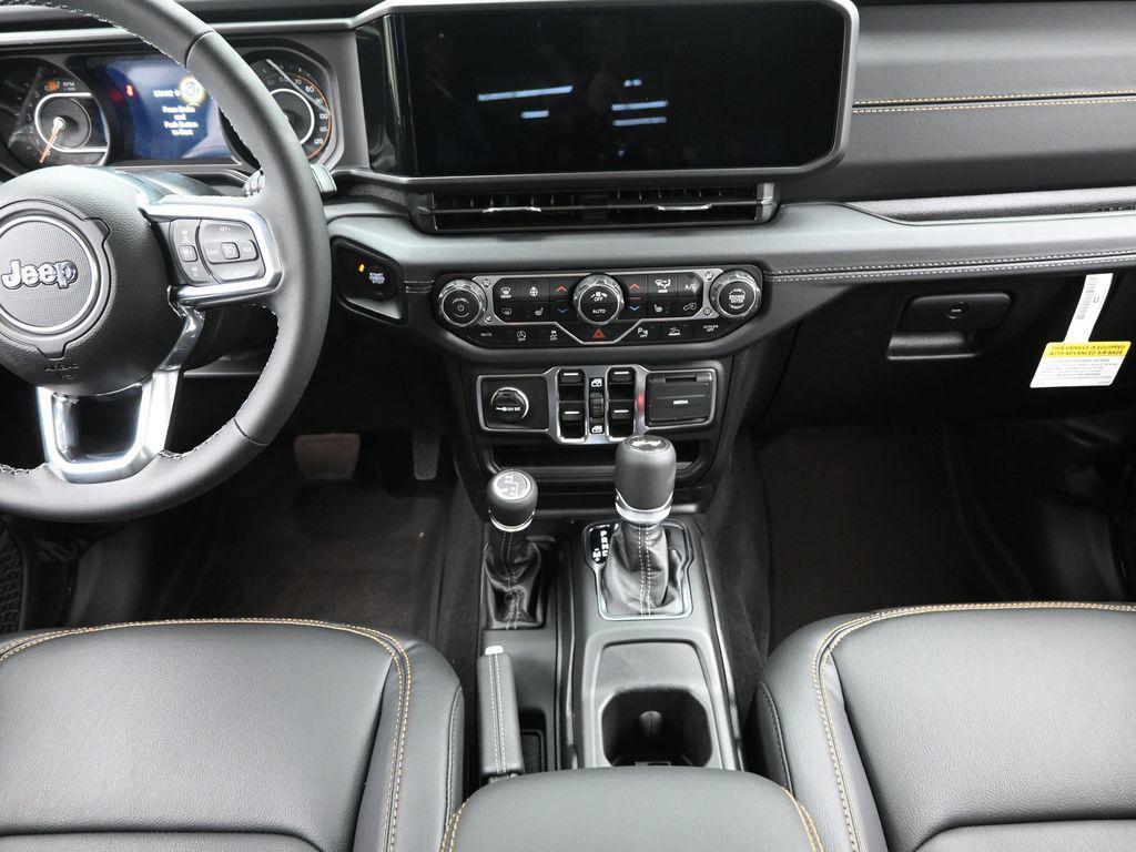 new 2025 Jeep Wrangler car, priced at $47,120