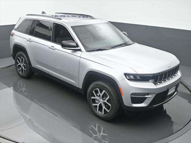 new 2025 Jeep Grand Cherokee car, priced at $46,305