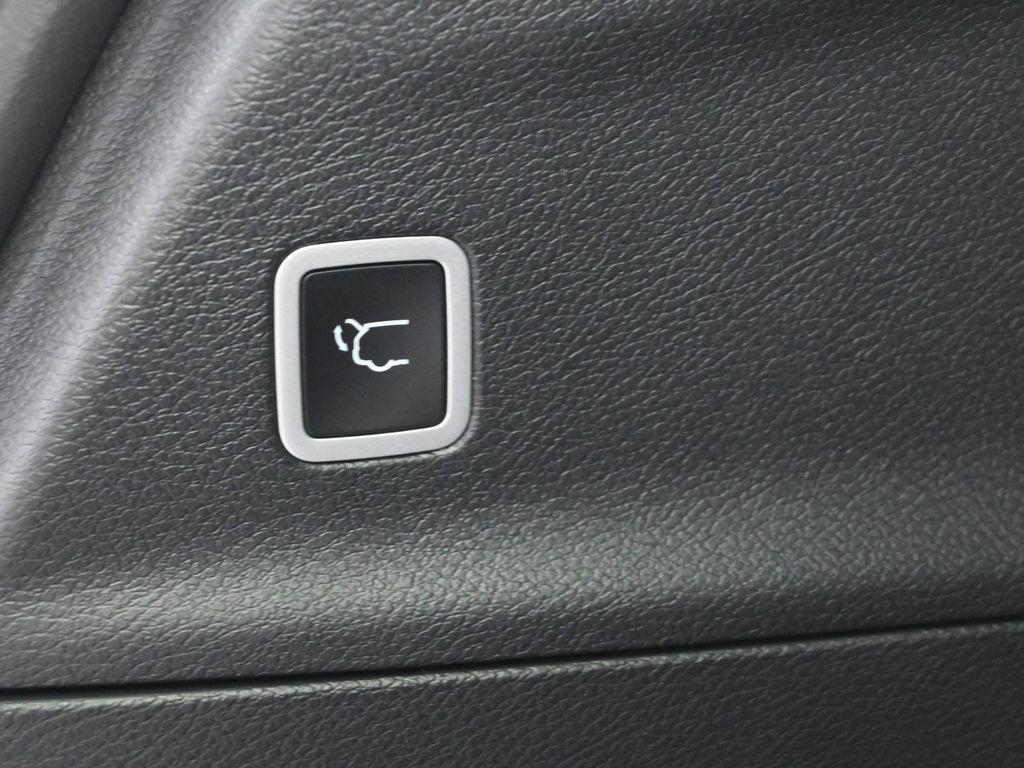 new 2025 Chrysler Pacifica car, priced at $39,475