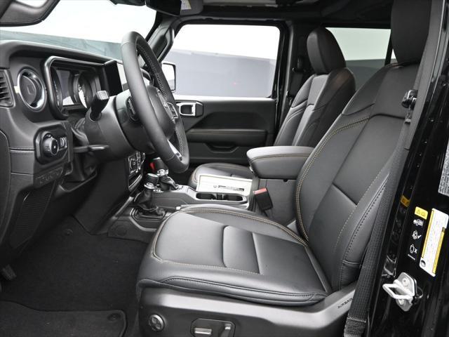 new 2025 Jeep Wrangler car, priced at $53,557