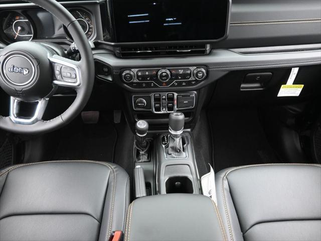 new 2025 Jeep Wrangler car, priced at $53,557
