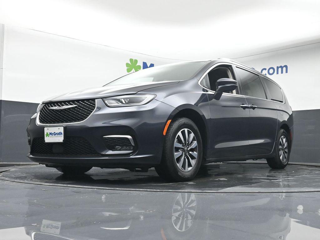 used 2021 Chrysler Pacifica car, priced at $14,300