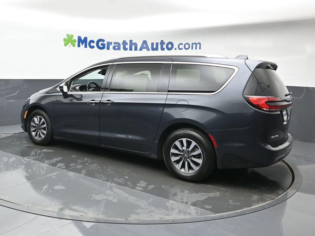 used 2021 Chrysler Pacifica car, priced at $14,300