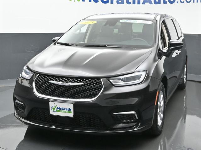 used 2023 Chrysler Pacifica car, priced at $26,900