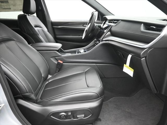 new 2025 Jeep Grand Cherokee L car, priced at $47,537