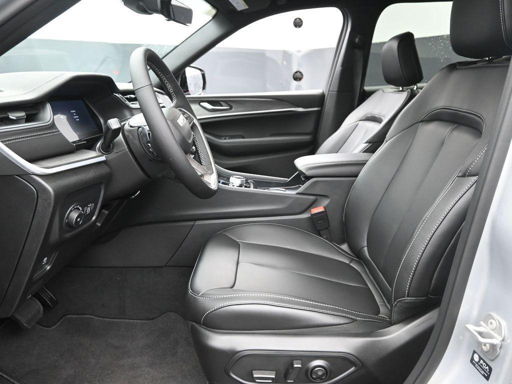 new 2025 Jeep Grand Cherokee L car, priced at $46,110