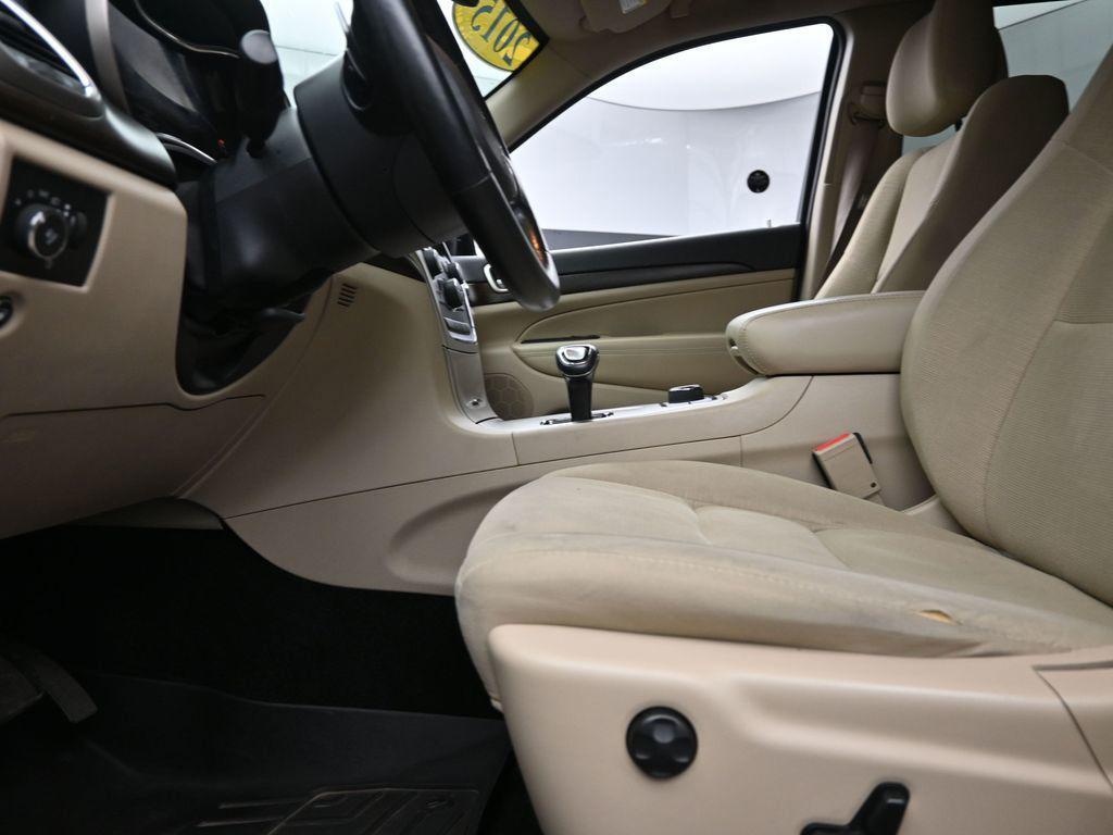 used 2015 Jeep Grand Cherokee car, priced at $9,636