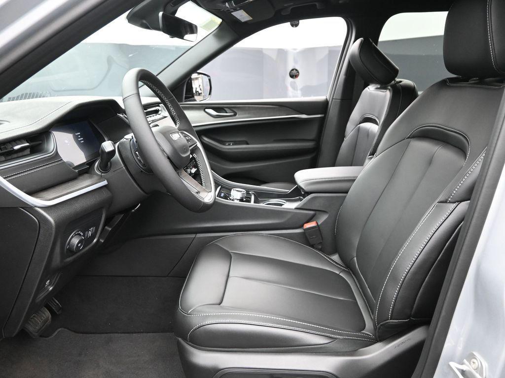 new 2025 Jeep Grand Cherokee L car, priced at $47,110