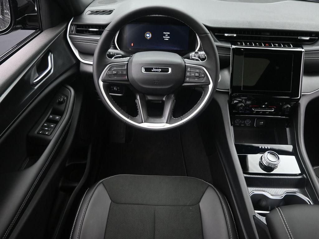 new 2025 Jeep Grand Cherokee L car, priced at $42,230