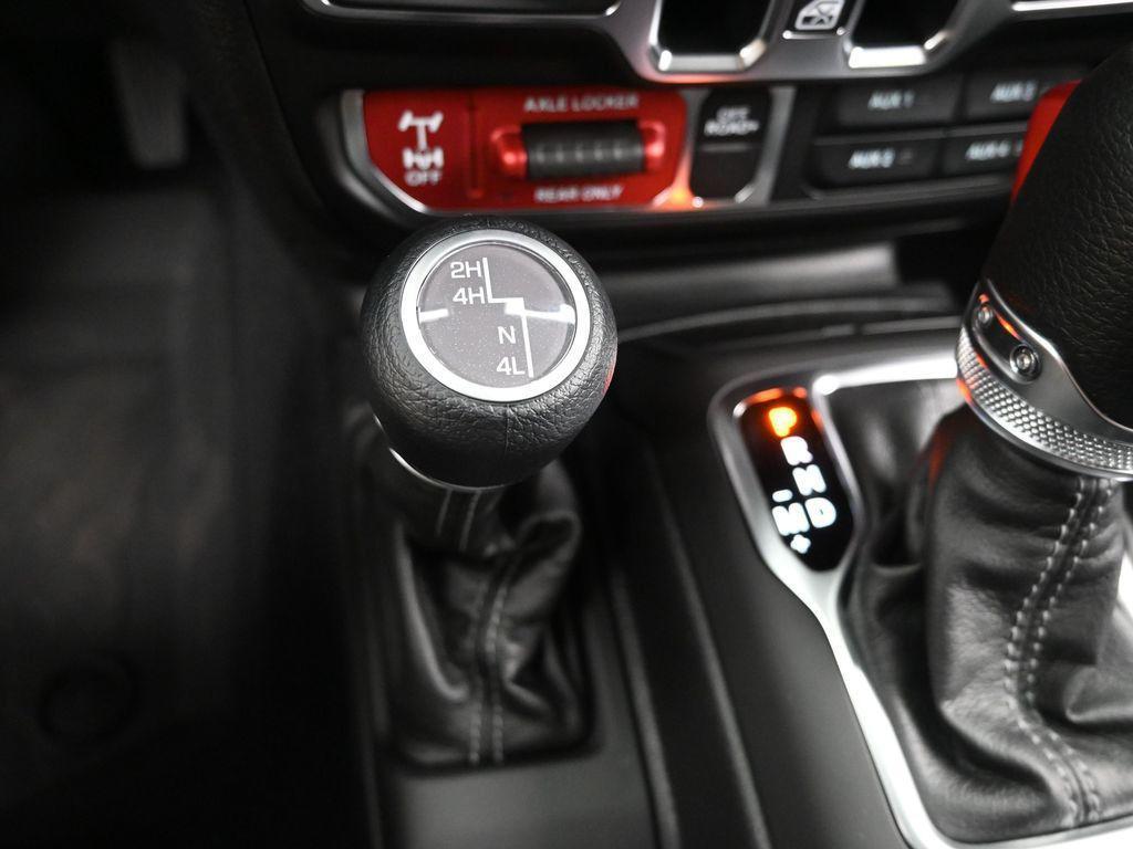 new 2025 Jeep Gladiator car, priced at $47,330