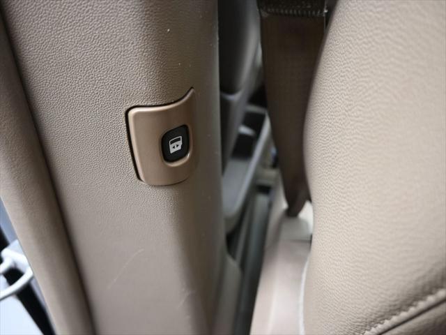 used 2016 Chrysler Town & Country car, priced at $11,149