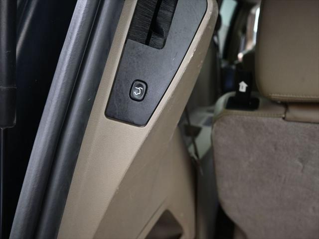 used 2016 Chrysler Town & Country car, priced at $11,149