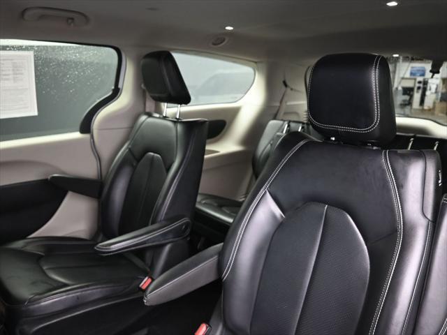 used 2023 Chrysler Pacifica Hybrid car, priced at $25,900
