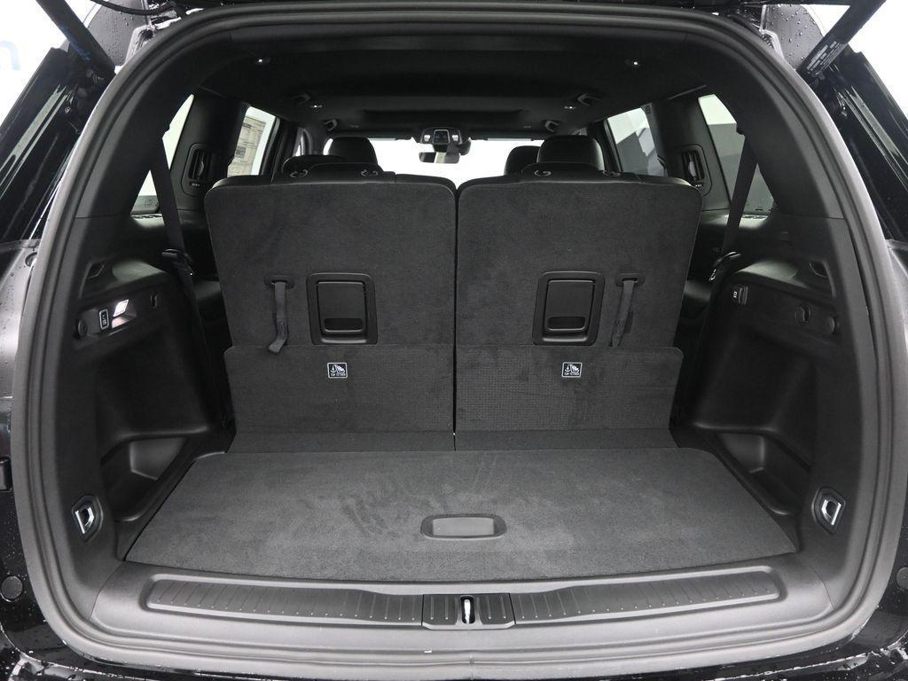new 2025 Jeep Grand Cherokee L car, priced at $42,230