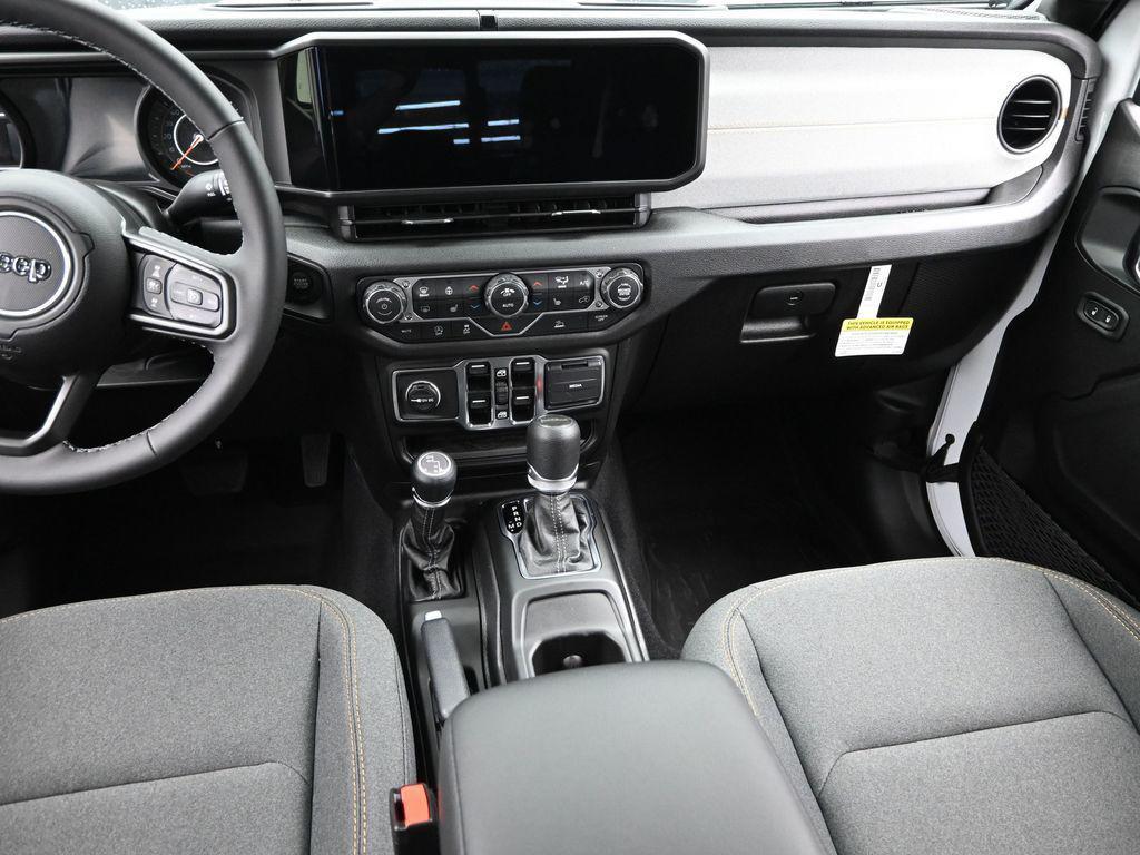 new 2025 Jeep Gladiator car, priced at $44,122