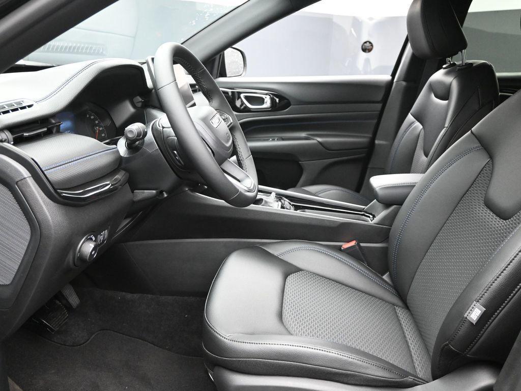 new 2026 Jeep Compass car, priced at $31,685