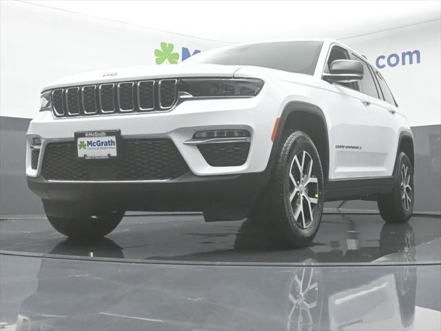 new 2025 Jeep Grand Cherokee car, priced at $44,215