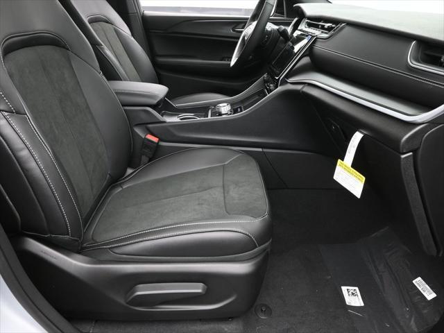 new 2025 Jeep Grand Cherokee L car, priced at $41,525