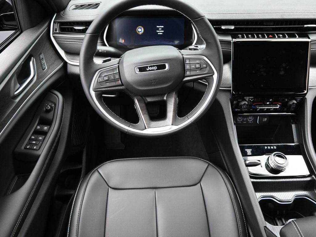 new 2025 Jeep Grand Cherokee L car, priced at $45,110