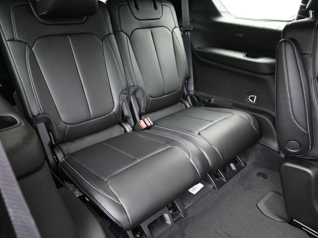 new 2025 Jeep Grand Cherokee L car, priced at $45,110