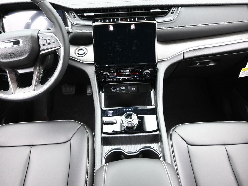 new 2025 Jeep Grand Cherokee L car, priced at $45,110