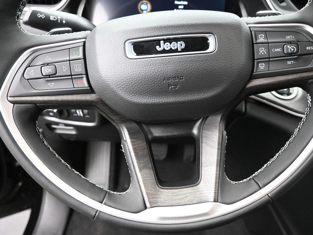 new 2025 Jeep Grand Cherokee L car, priced at $45,110