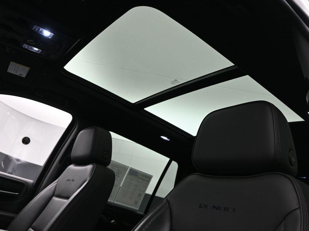 used 2023 GMC Yukon car, priced at $48,000