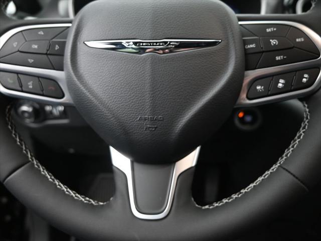 new 2025 Chrysler Pacifica car, priced at $41,140