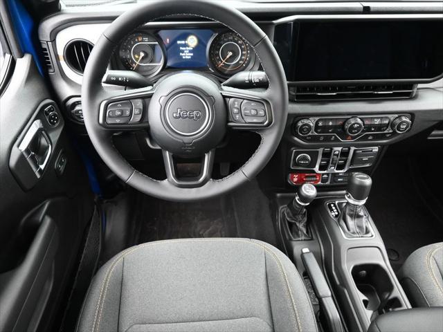 new 2025 Jeep Gladiator car, priced at $45,677