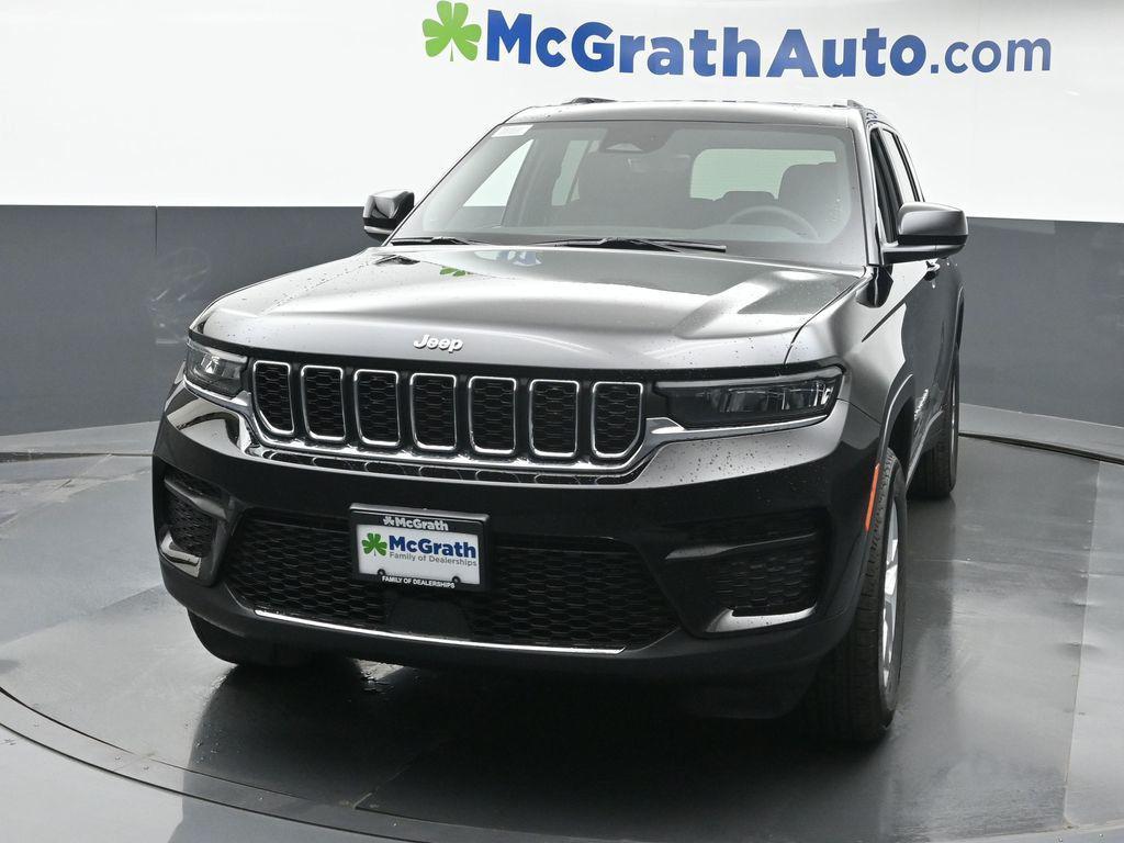 new 2025 Jeep Grand Cherokee car, priced at $36,420