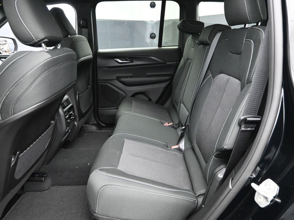 new 2025 Jeep Grand Cherokee car, priced at $36,420