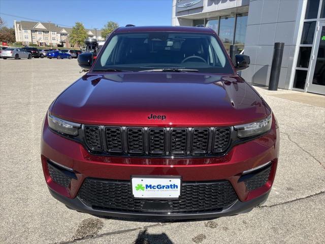 new 2024 Jeep Grand Cherokee car, priced at $39,000