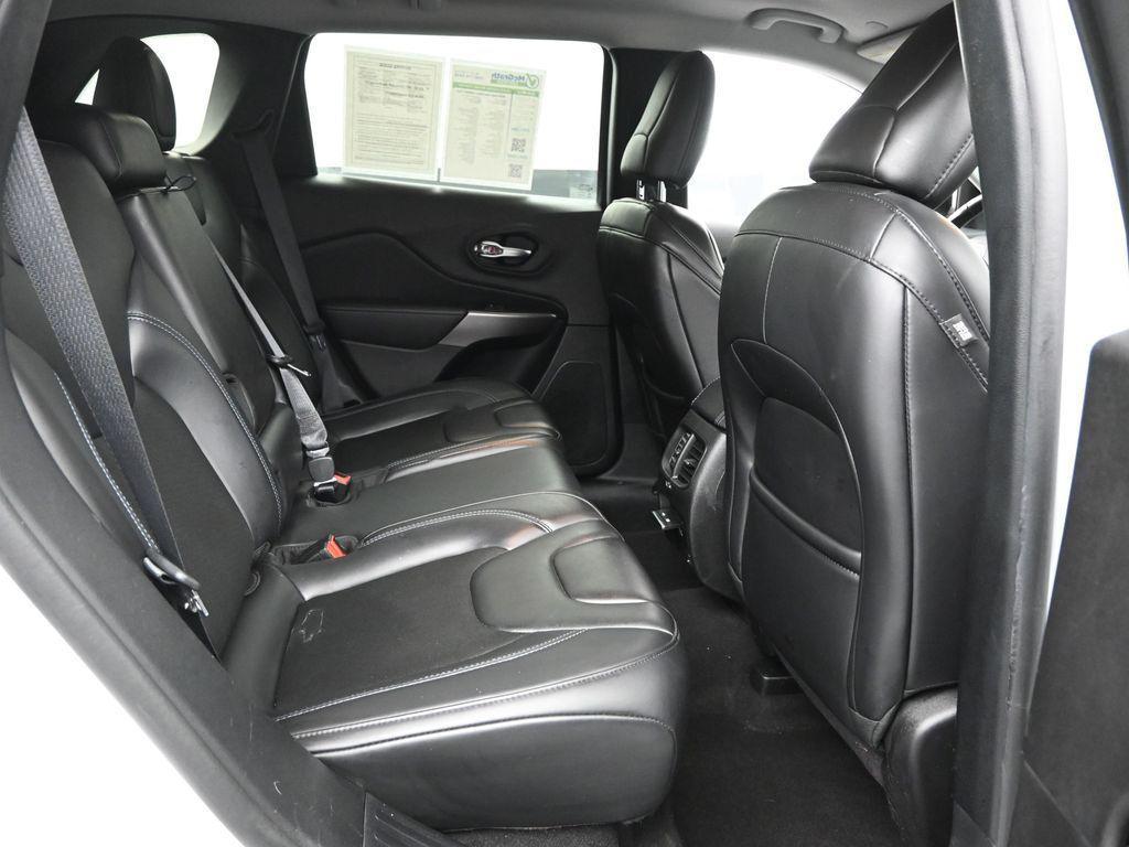 used 2020 Jeep Cherokee car, priced at $18,156