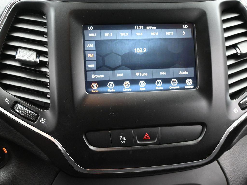 used 2020 Jeep Cherokee car, priced at $18,156