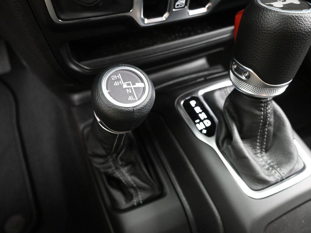 new 2025 Jeep Wrangler car, priced at $43,380